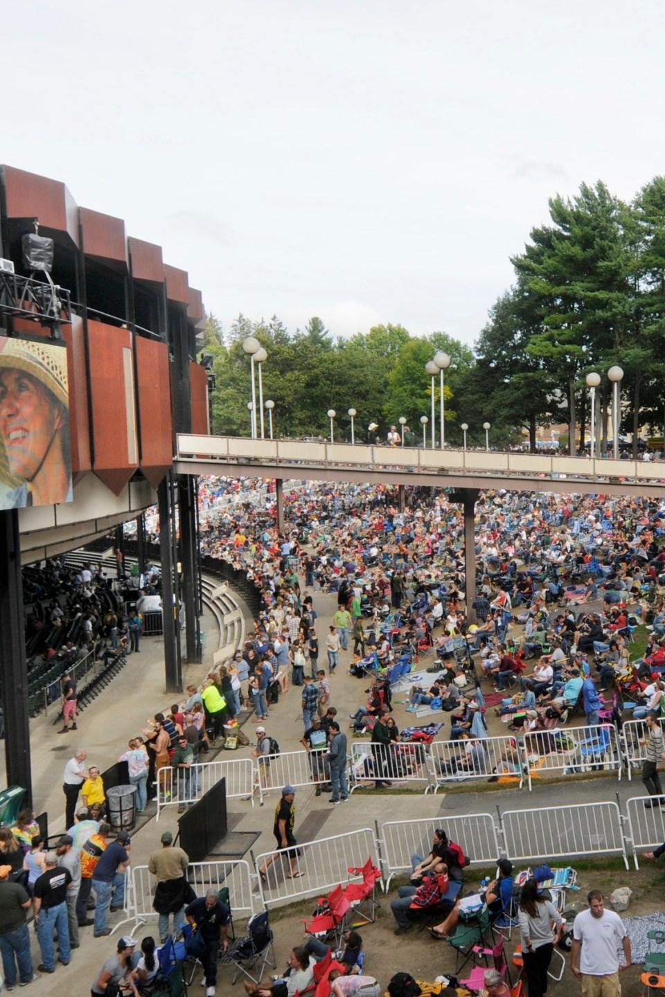 Saratoga Performing Arts Center (SPAC)